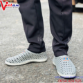Giày Sục Hoa San Màu Xám VADN-05