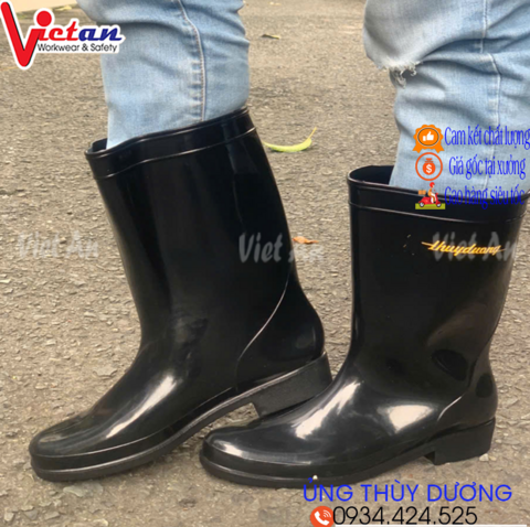 Ủng Thùy Dương Màu Đen