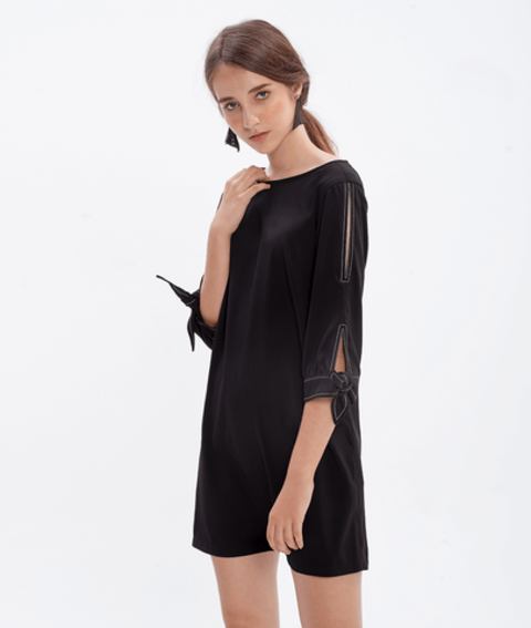 Đầm suông tay lở tuytsi nơ tay