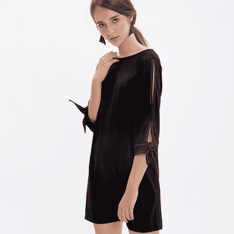 Đầm suông tay lở tuytsi nơ tay